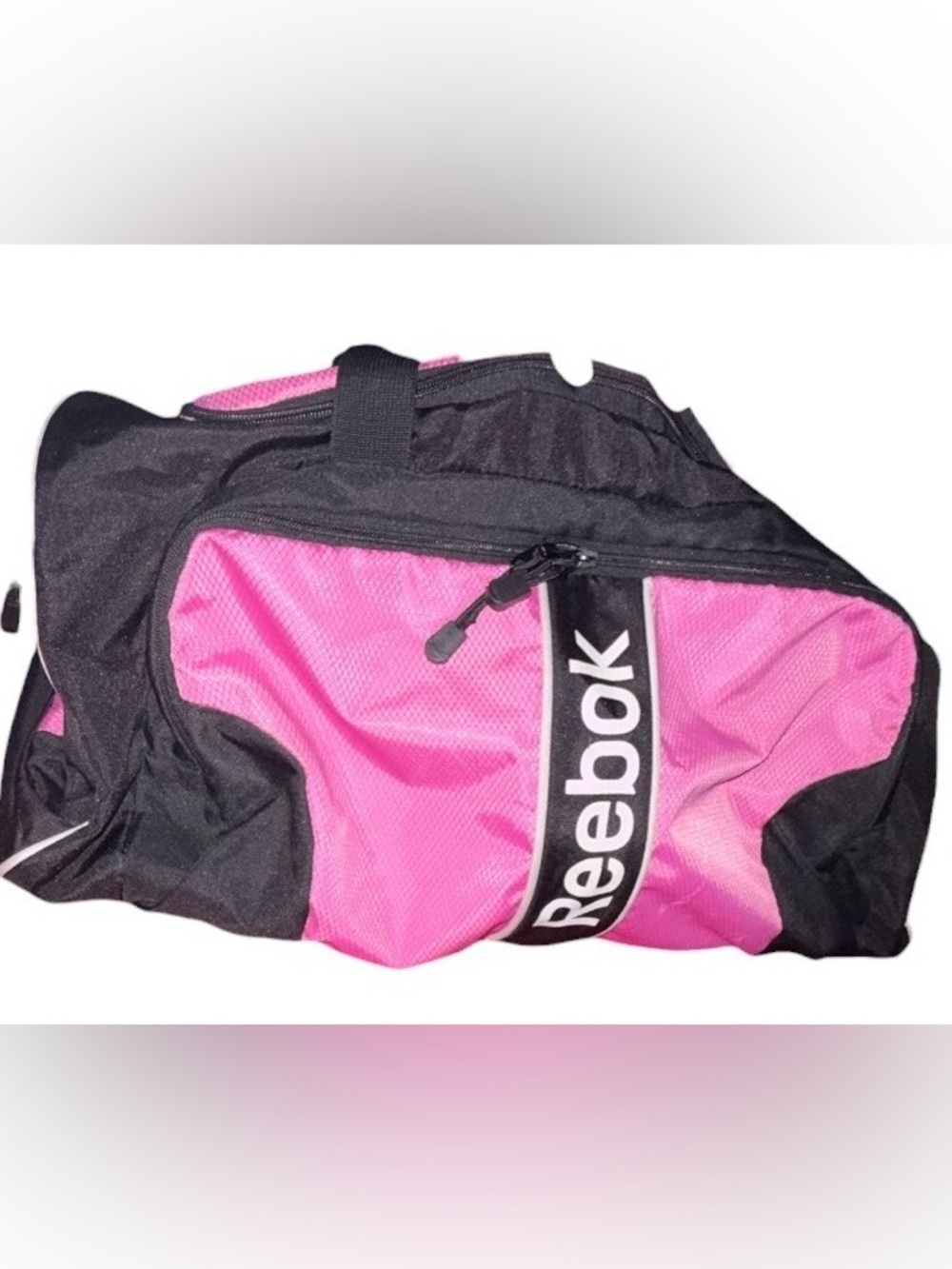 Reebok Pink & Black Gym Duffel Bag • 2013 • Preowned • Missing Shoulder Strap